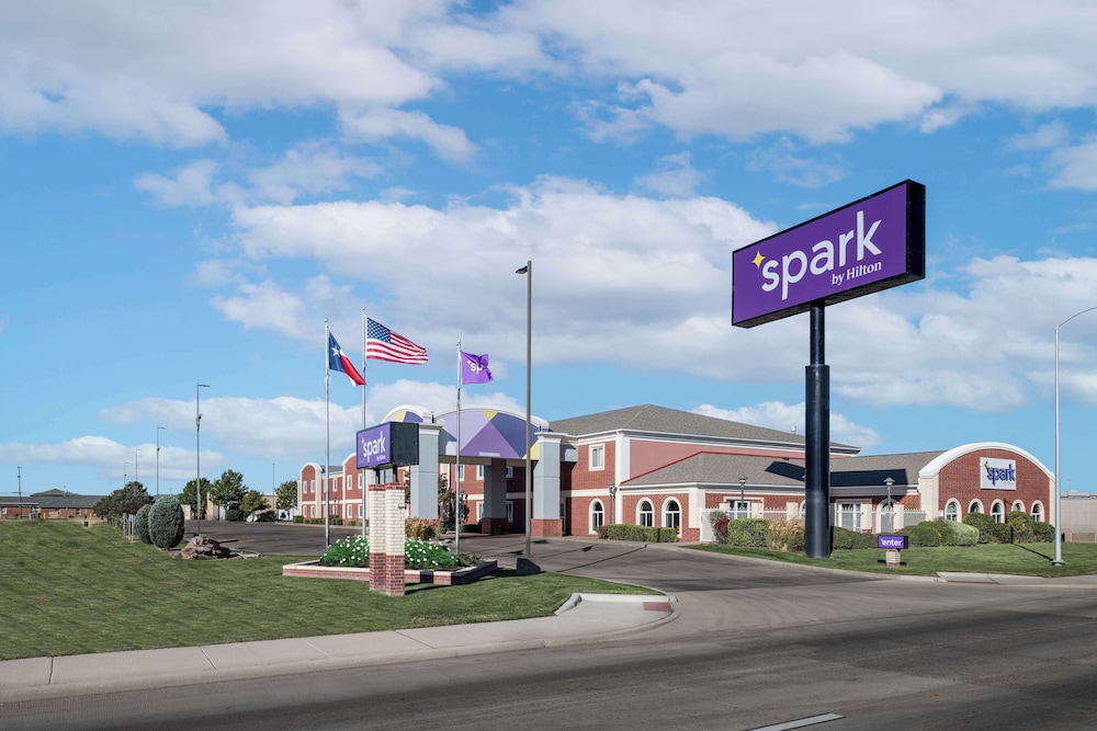 Spark by Hilton Dumas in Dumas, United States