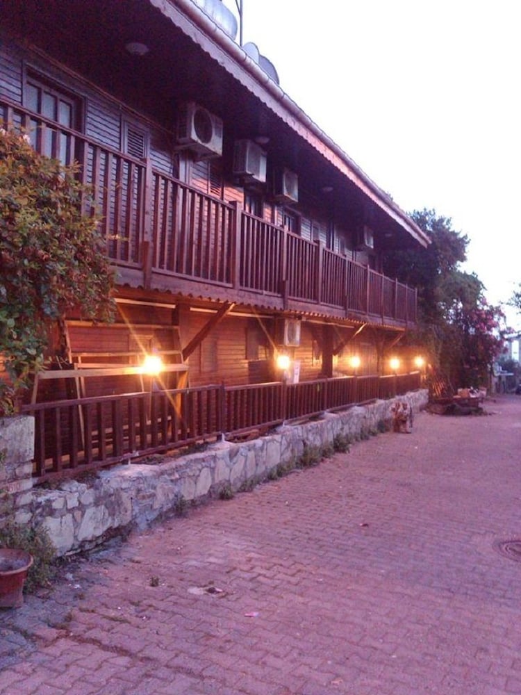 Side Rose Motel - carbon neutral hotel in Side