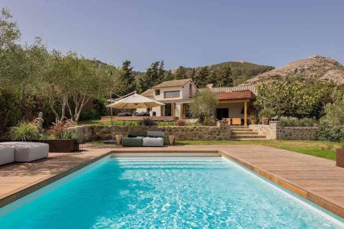 The Cave Tarifa Large Luxury in the Countryside — carbon neutral stay, Tarifa