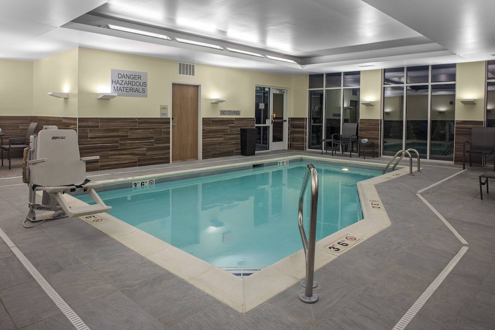 Fairfield Inn & Suites by Marriott Indianapolis Greenfield - photo 9