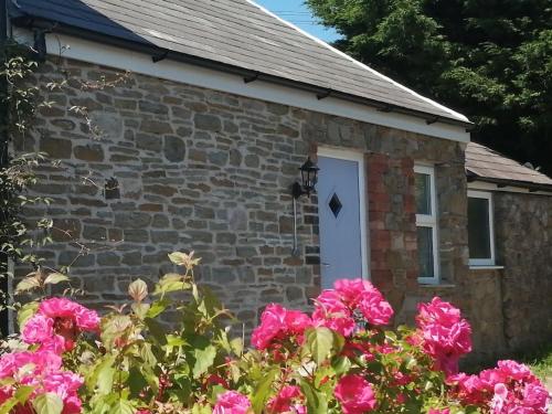 Converted rural stone cottage Swansea — 4-Star Luxury Hotel in Swansea, United Kingdom