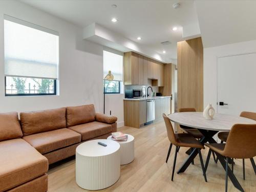 Modern Luxe Retreat Two Bedroom — 4-Star Luxury Hotel in Los Angeles, United States