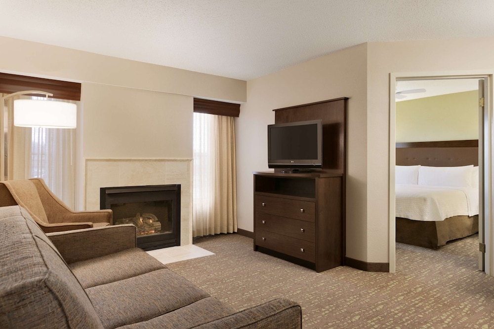 Homewood Suites Toledo Maumee - photo 24