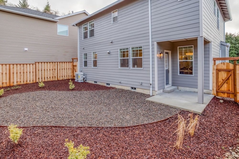 Oceans Treasure Meredith Lodging — Tillamook