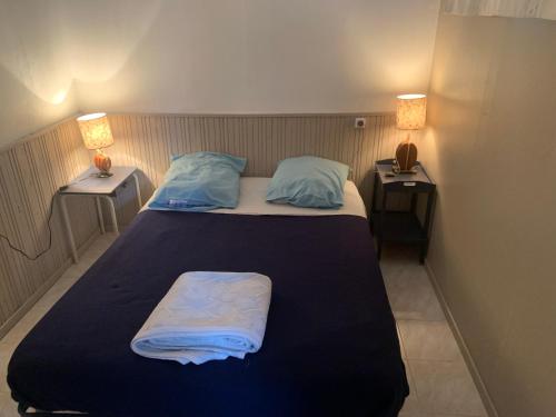 Ducey Les Cheris Etape Mont Saint Michel St Malo 50220 — hotel in Ducey