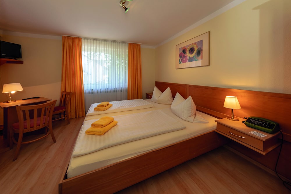 Hotel Grüner Sand — Bad Salzuflen — photo 4
