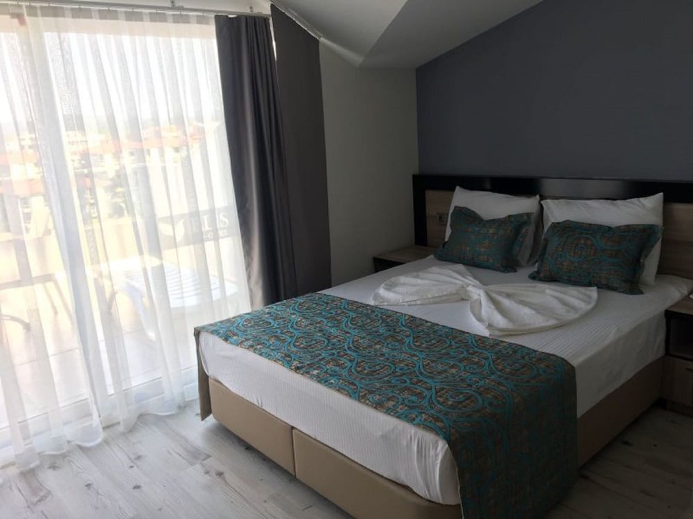 Elisa Otel — Ayvalik — photo 4
