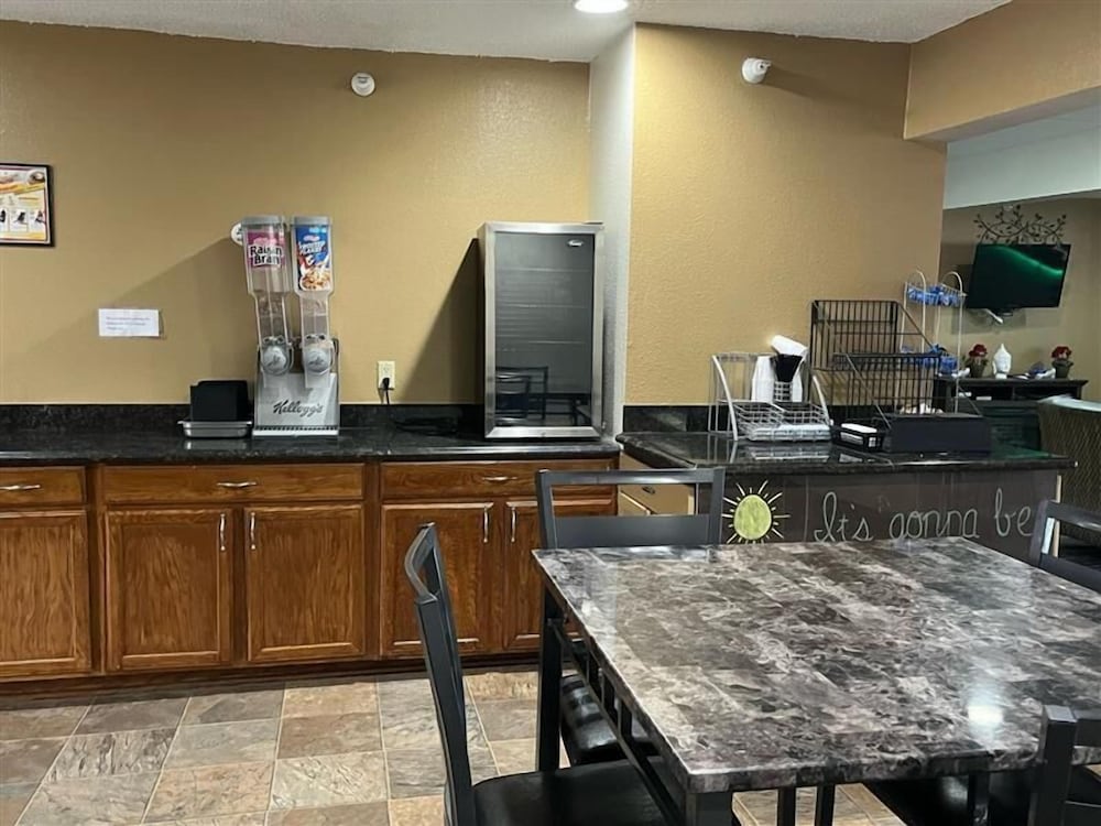Oyo West Point Inn - photo 26