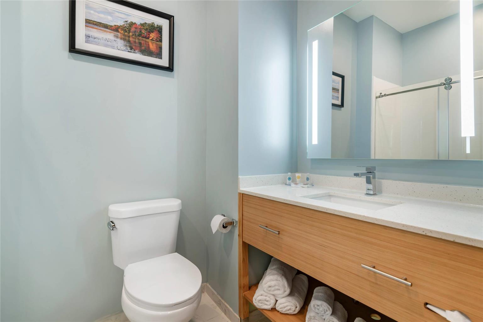 Casco Bay Hotel Portland Airport Maine Mall an Ascend Collection Hotel - photo 20