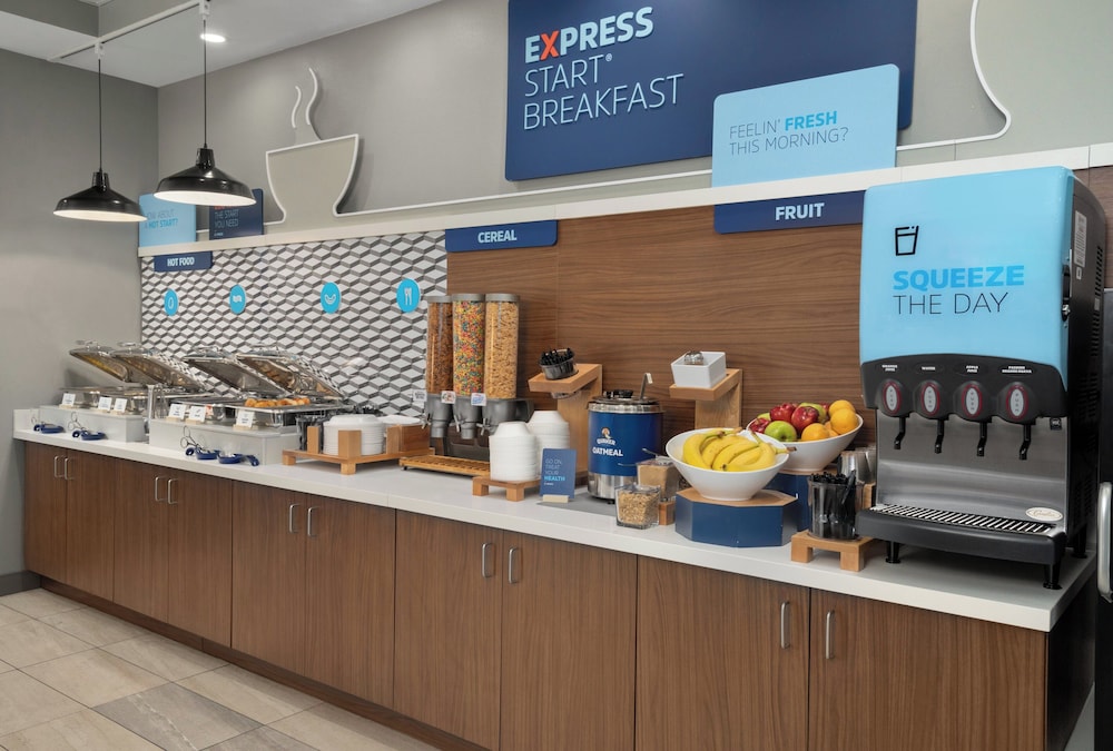Holiday Inn Express Hattiesburg West Univ Area by IHG - photo 42