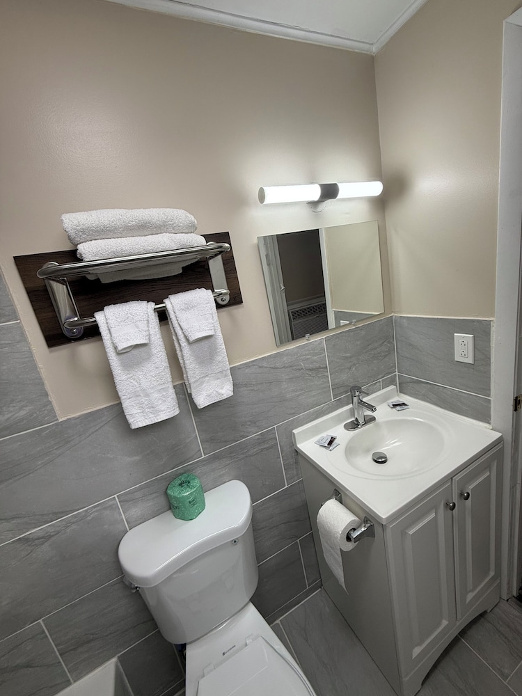 Boone Trail Inn - photo 30