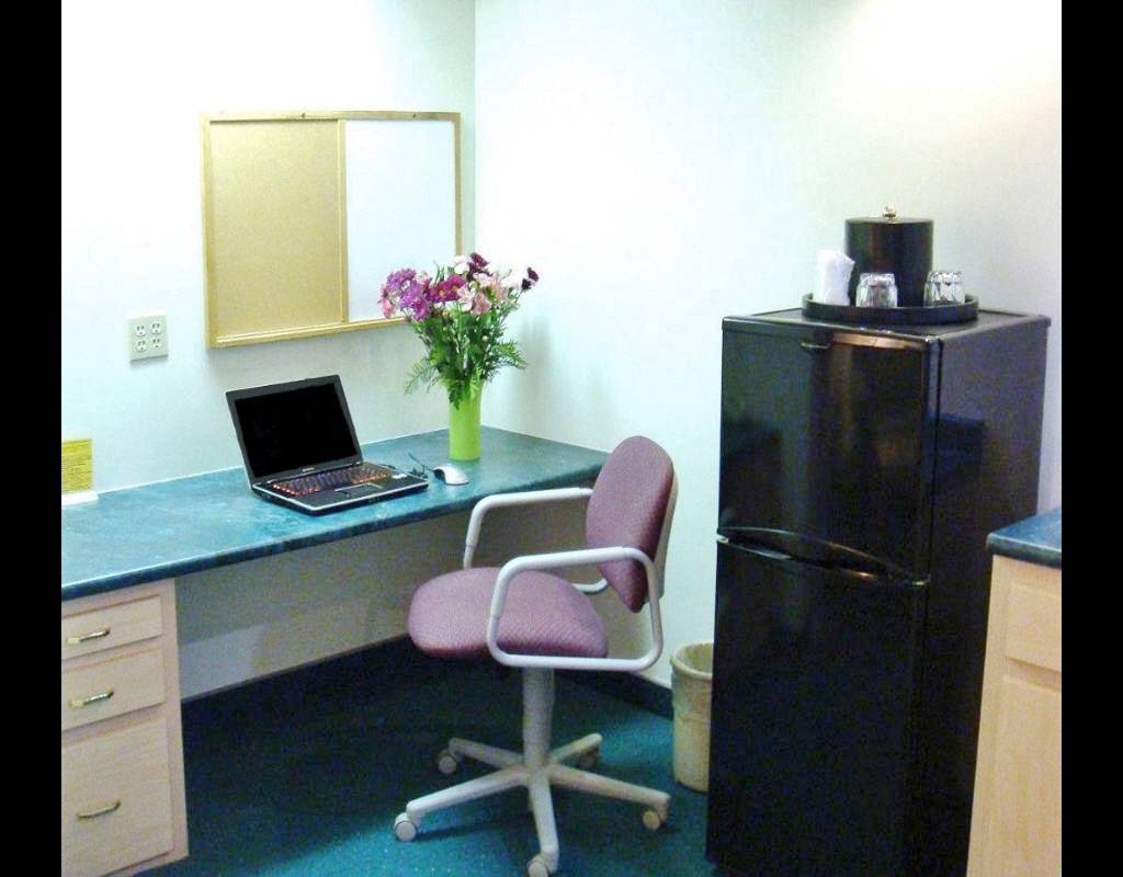 Americas Best Value Inn & Suites Bluffton - photo 20