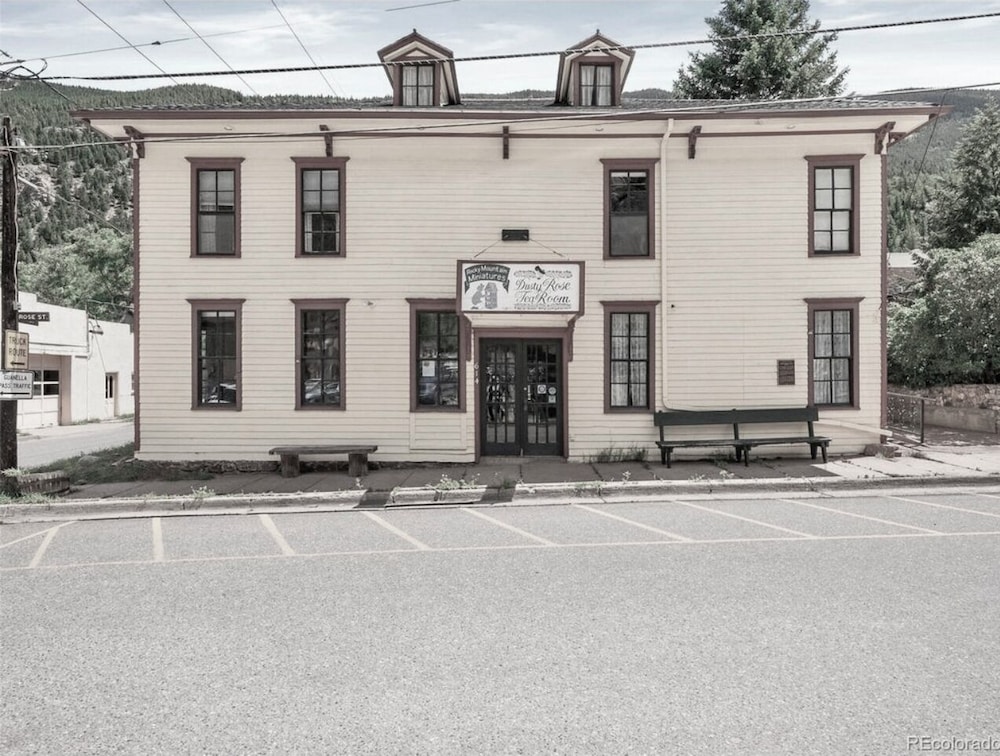 St James Hotel - photo 32