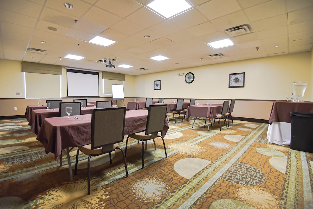Holiday Inn Express & Suites Cocoa by IHG - photo 96