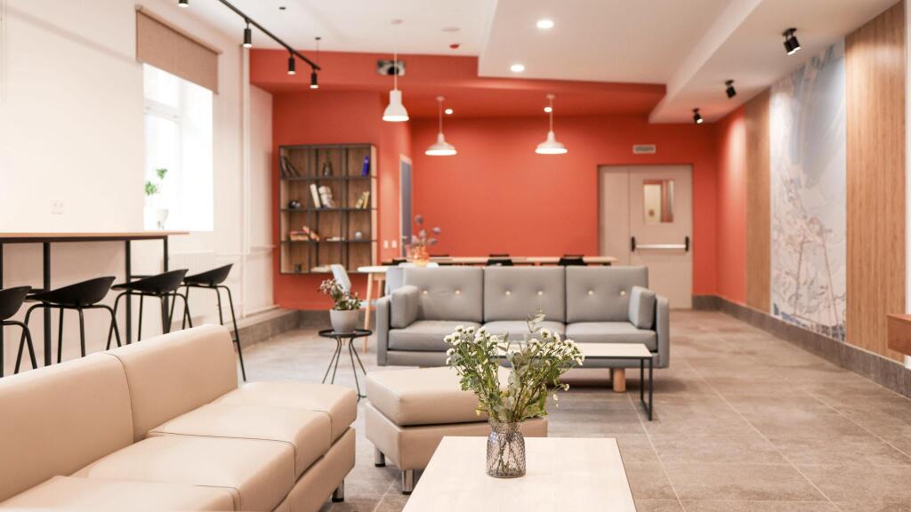 Unit - carbon neutral hotel in Moscow