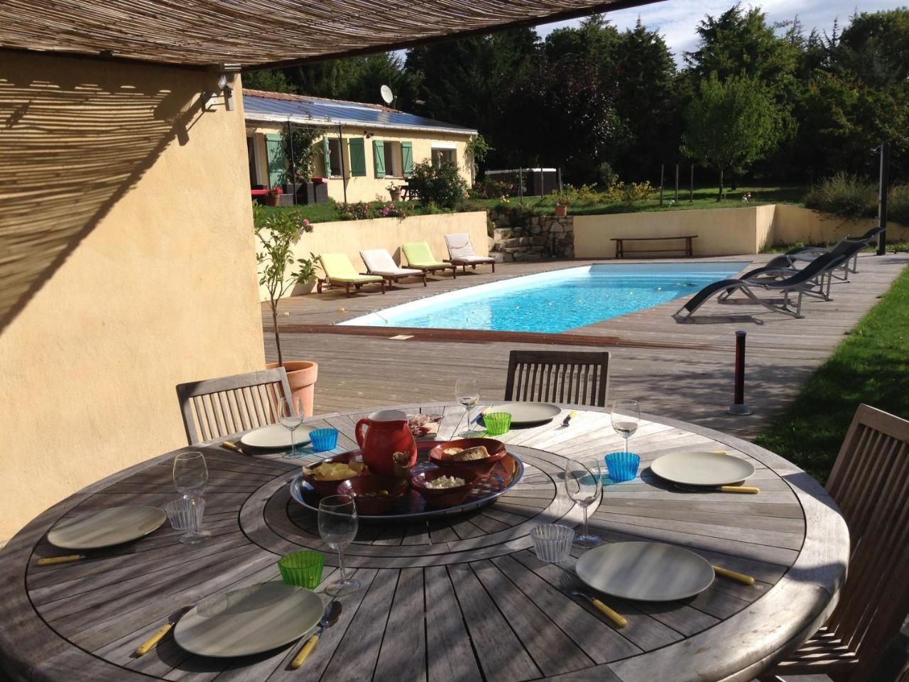 Borie Grande — Saint Denis