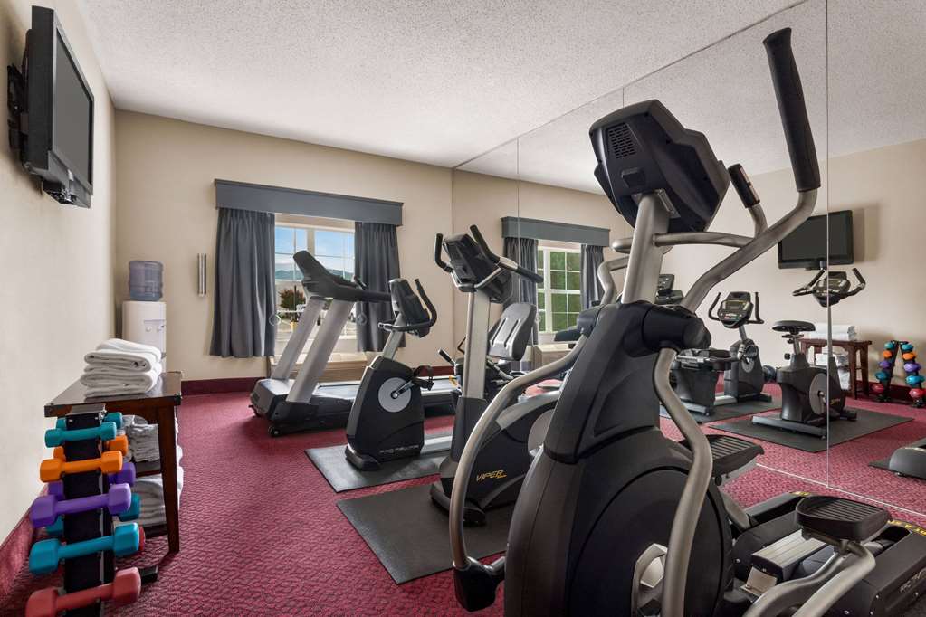 Ramada by Wyndham Pigeon Forge North - photo 9
