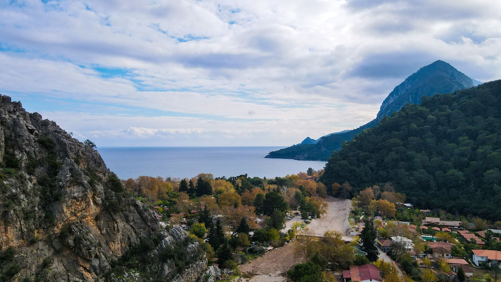Keyif Pansiyon - carbon neutral hotel in Kemer