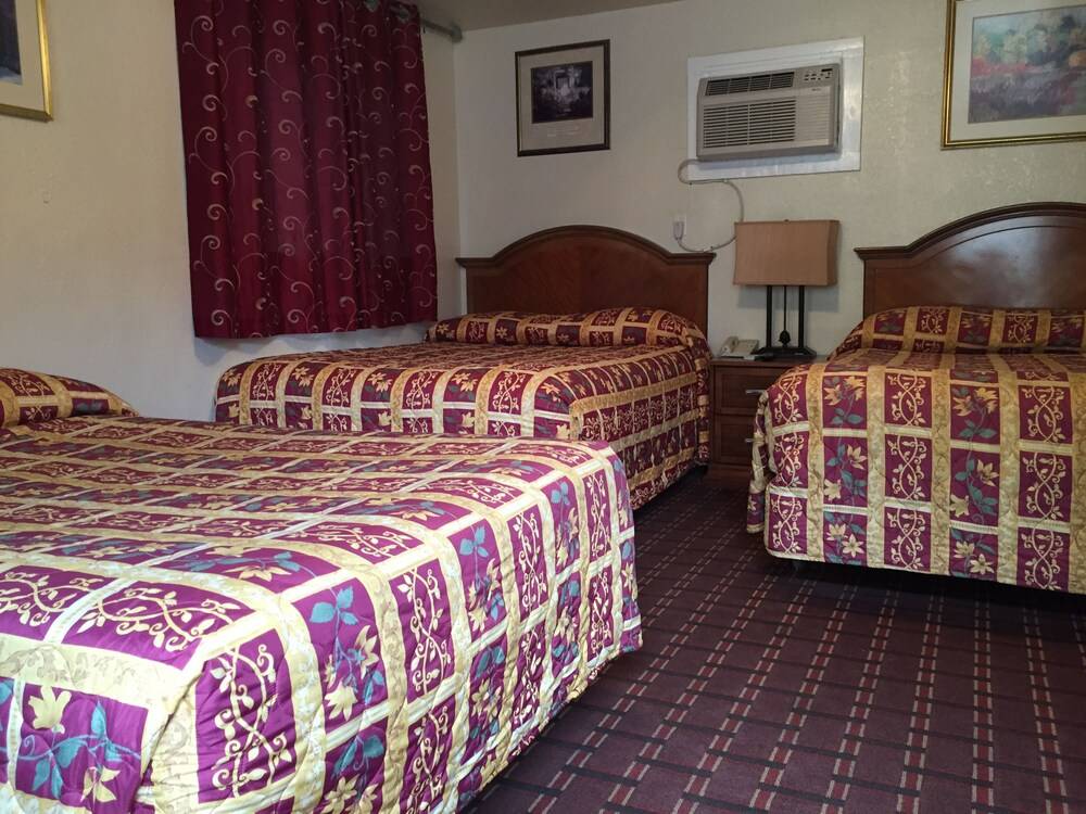 Jerry's Motel Oakdale - photo 12