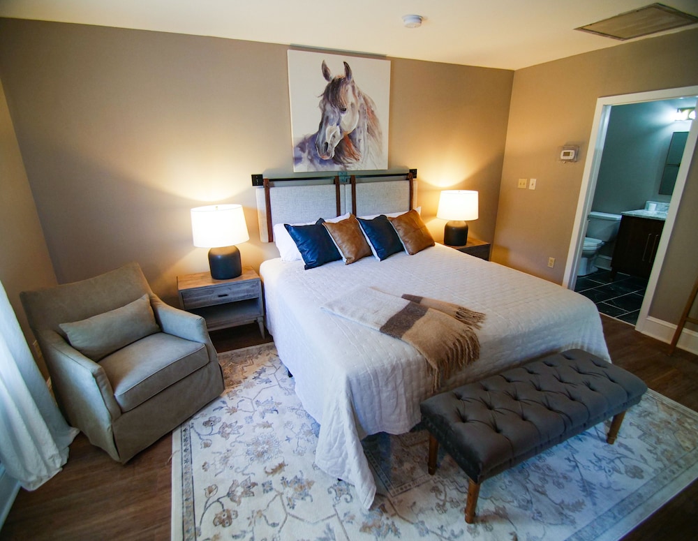 The Capitol Inn Tallahassee - photo 19