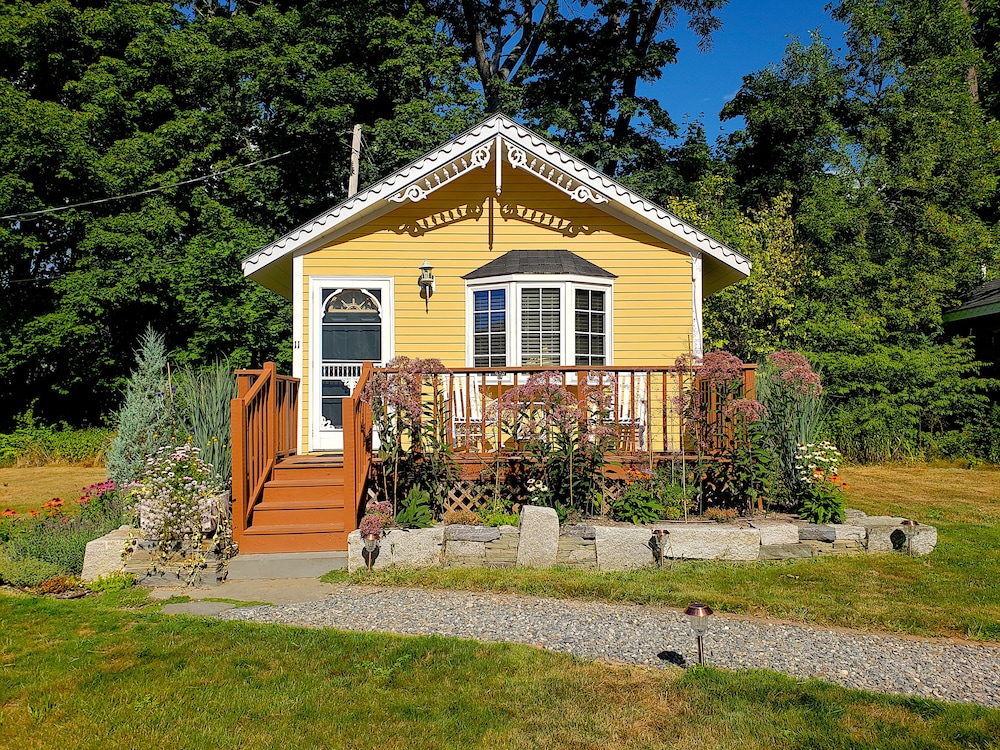 Sand Bar Cottage Inn - photo 22