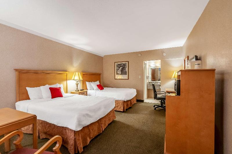 Red Lion Hotel Rosslyn Iwo Jima - photo 49