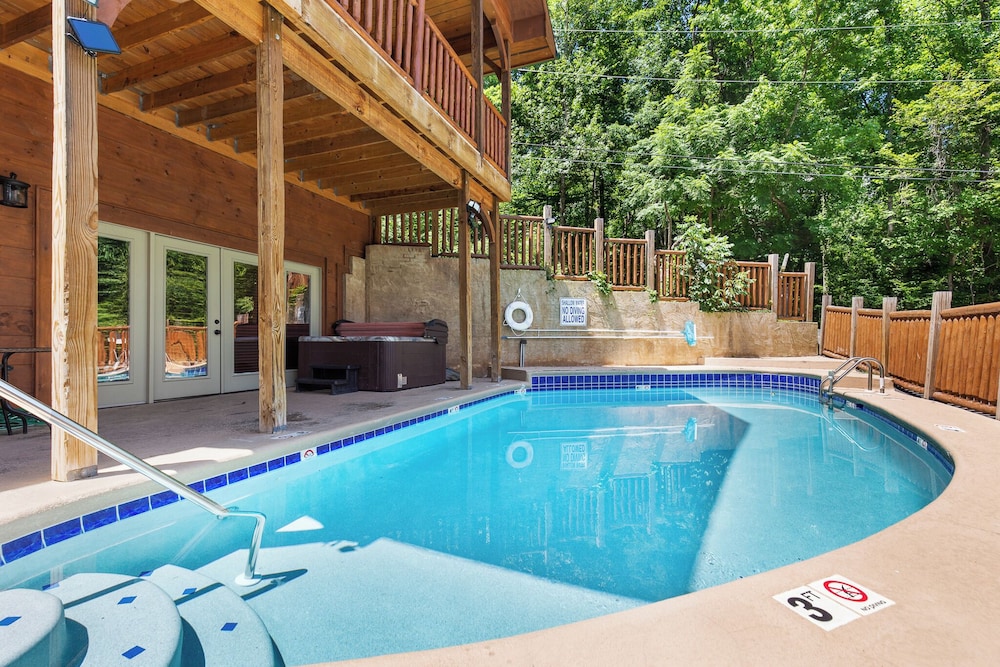 Smoky Mountain Splash - photo 38