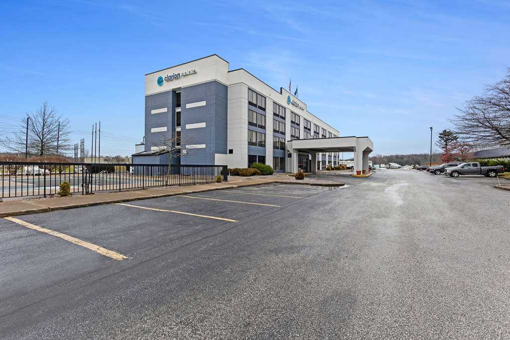 Days Inn by Wyndham Erie - photo 4