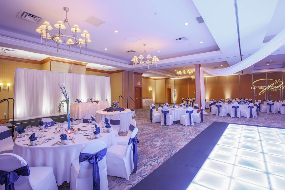 DoubleTree by Hilton Rochester - photo 50