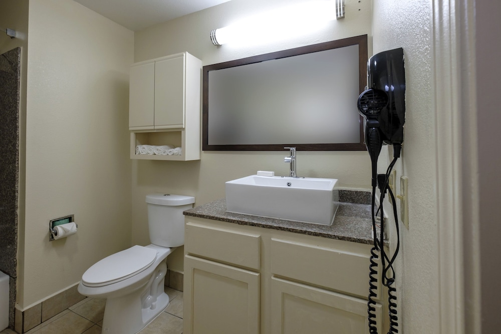 Red Roof Inn Plus Hammond - photo 37