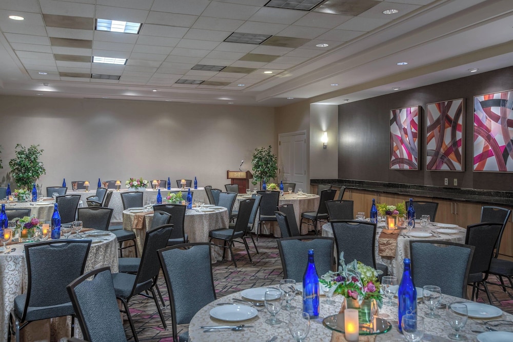 Residence Inn by Marriott Washington DC National Mall - photo 22