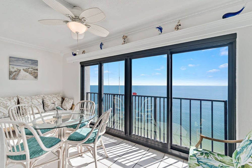 Gulf Tower 12A Direct Gulf front 2 2 Sleeps 6 - photo 3