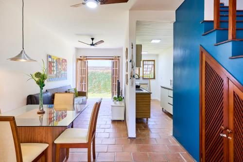 Cond 400m das praias Tenório e Grande 2 quartos com ar condicionado in Ubatuba, Brasil