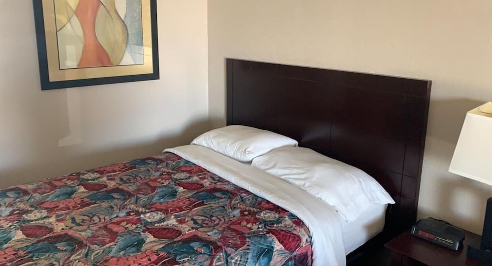 Sheldon's Motel and Restaurant - photo 14