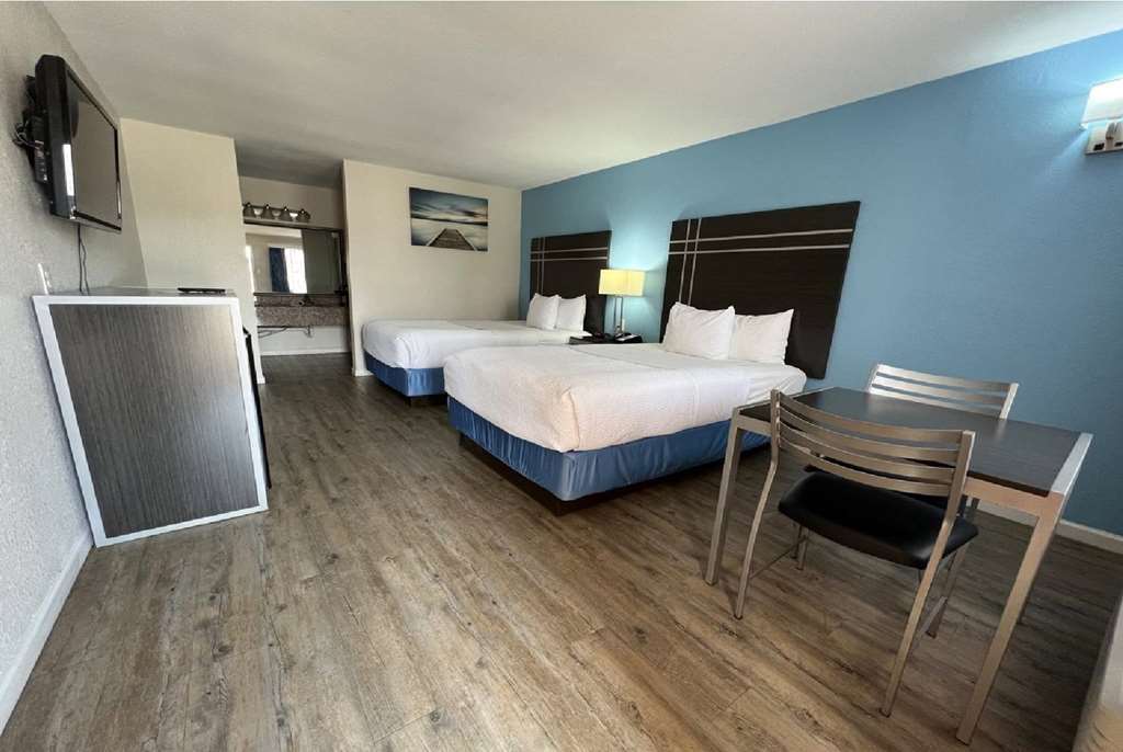Days Inn by Wyndham Orange - photo 17