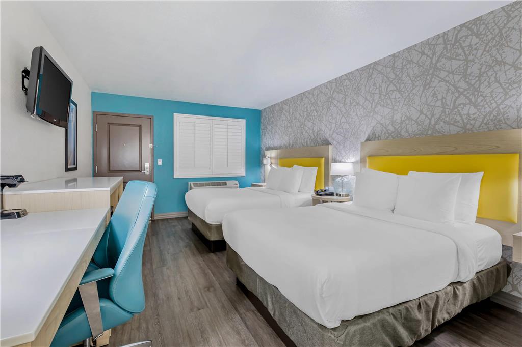 Hillstone Inn Tulare an Ascend Collection Hotel - photo 17