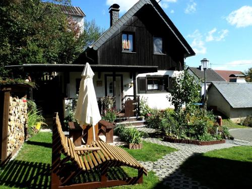 Tom`s Hütte - carbon neutral hotel in Unknown City