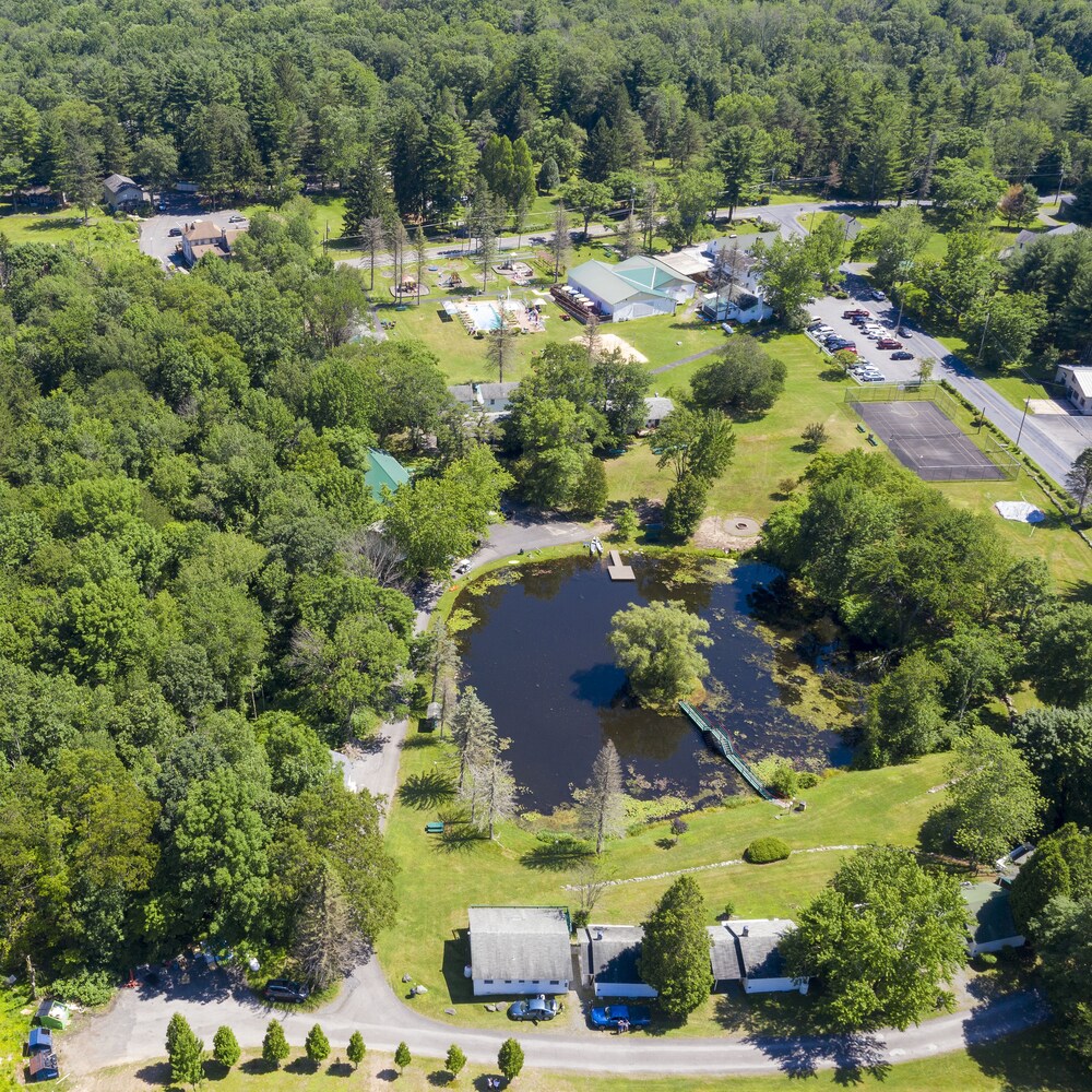 Chestnut Grove Resort - photo 125