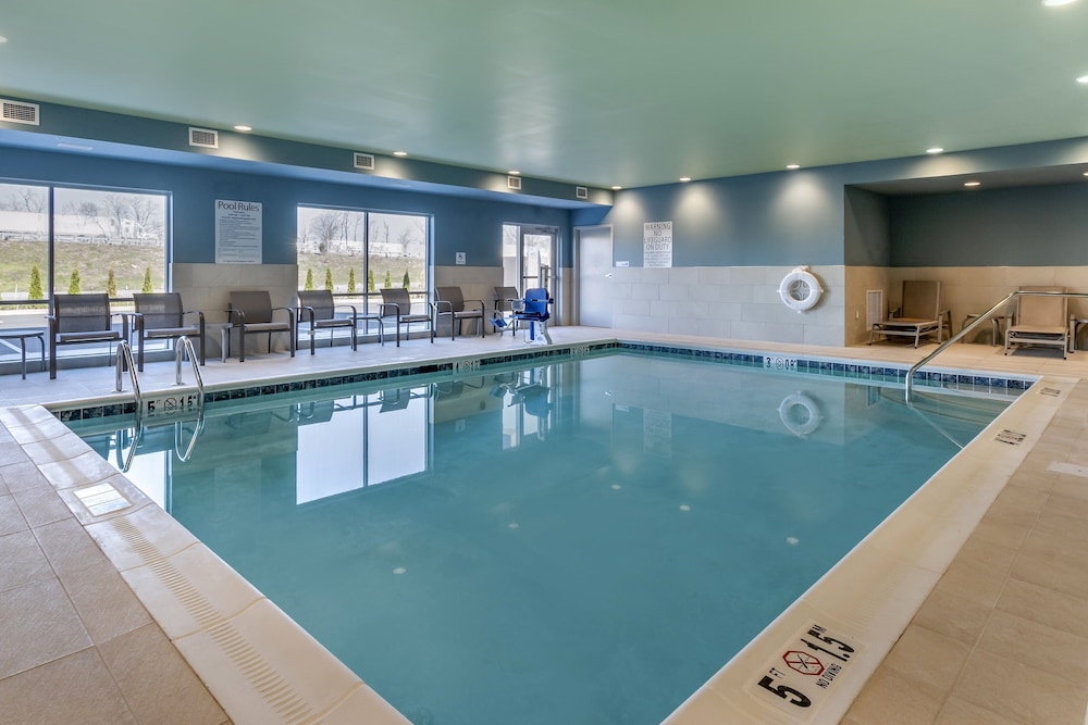 Holiday Inn Express & Suites Carlisle Southwest I 81 by IHG - photo 22