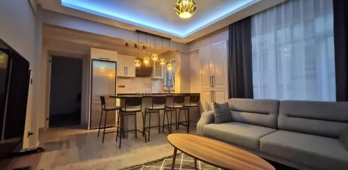 Tam Merkezde Yepyeni Bir Daire — 4-Star Luxury Hotel in Istanbul, Turkey