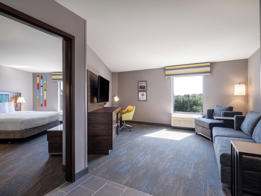 Hampton Inn & Suites Boise Meridian - photo 24