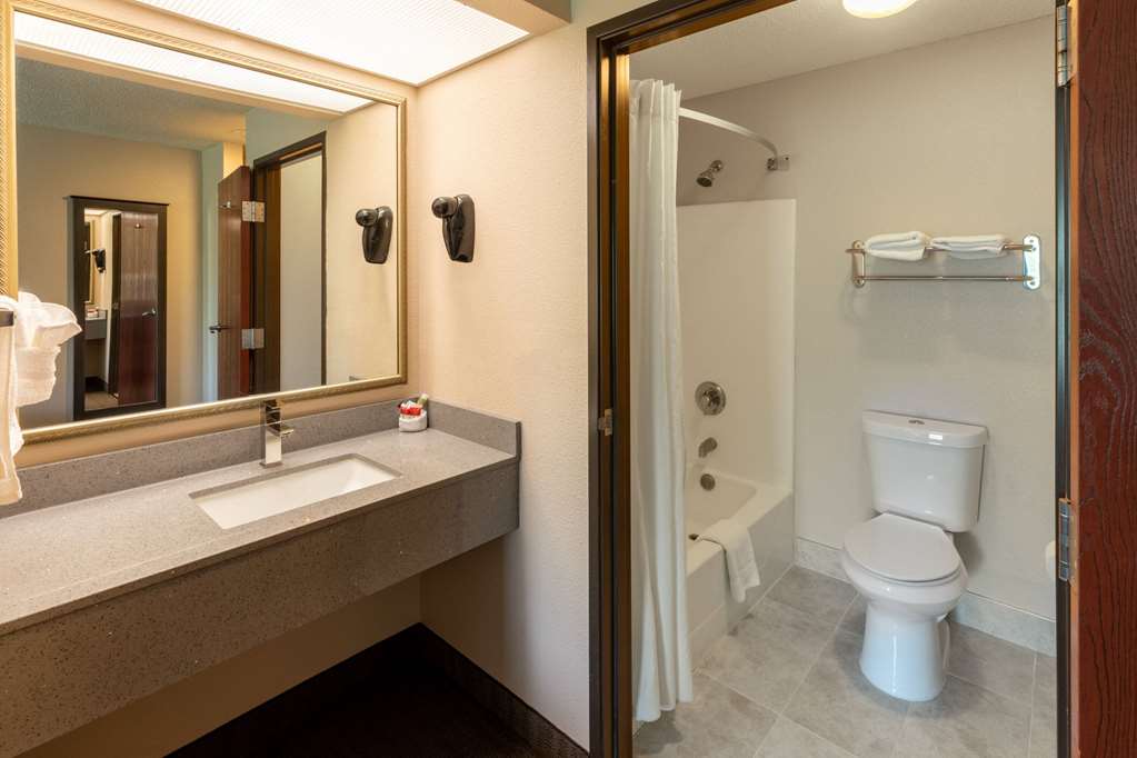 Super 8 by Wyndham Garland Rowlett East Dallas Area - photo 33