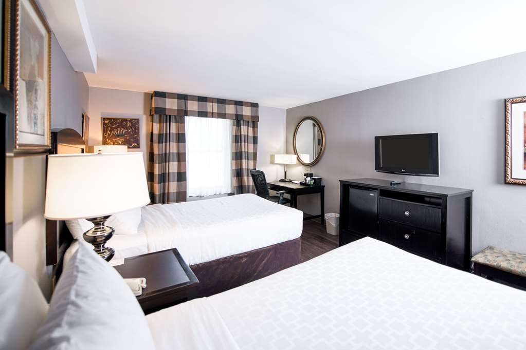 Clarion Hotel & Conference Center Leesburg - photo 4