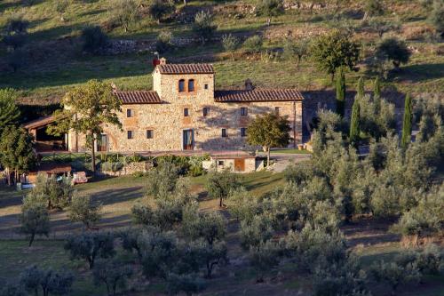 Agriturismo San Martino — 4-Star Luxury Hotel in Quarrata, Italy