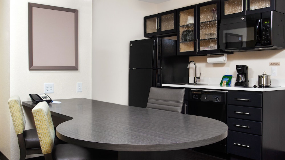 Candlewood Suites Carrollton by IHG - photo 9