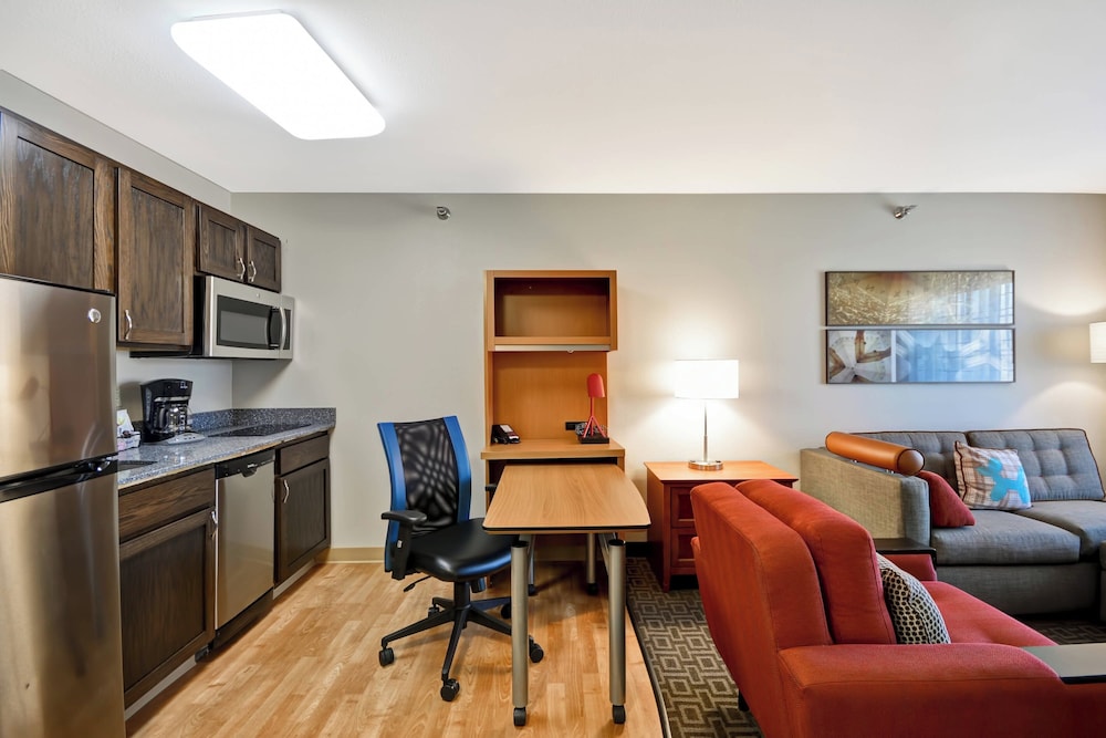 TownePlace Suites by Marriott Sioux Falls - photo 14