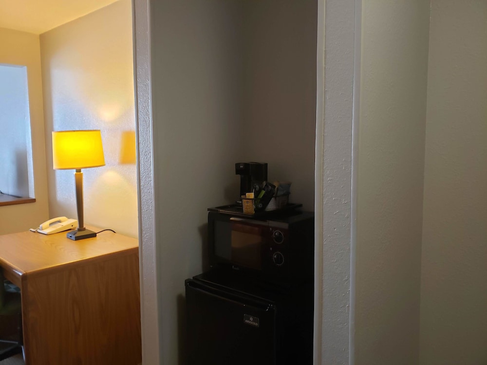 Country Inn & Suites by Radisson Fairview Heights IL - photo 32