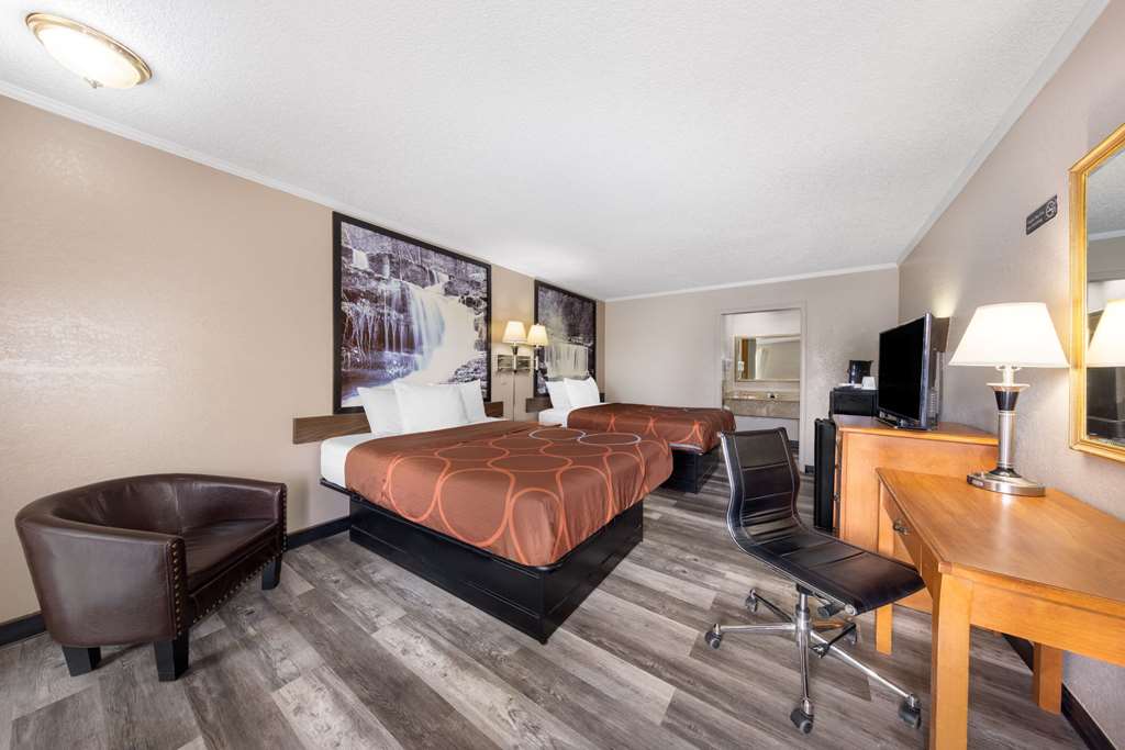 Super 8 by Wyndham Kansas City Airport North - photo 12