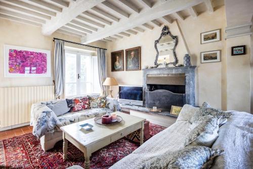 GOLDEN LUXE Rifugio con vista mare e piscina in Toscana pet-friendly hotel Capriglia