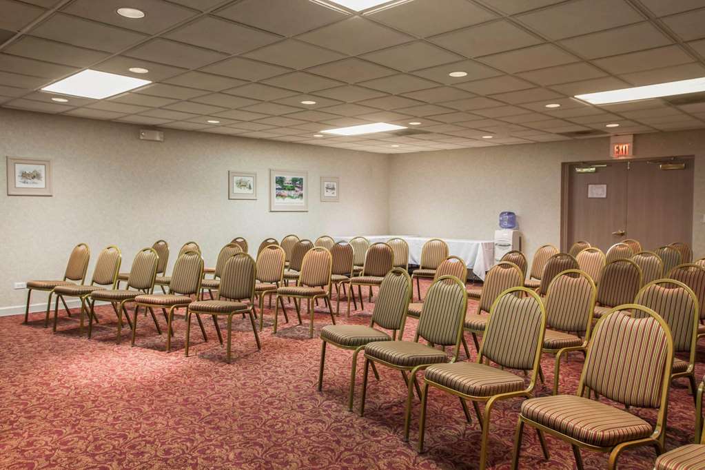 Quality Inn and Suites St Charles West Chicago - photo 28